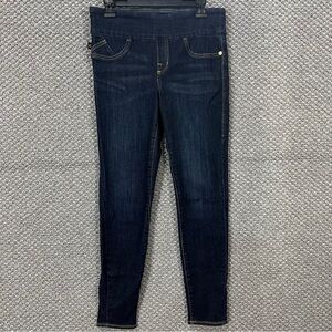 Rock & Republic Blue Jeggings with Sleek Fit and Indigo Wash